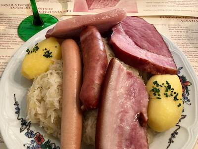 【アルザス】の郷土料理とお菓子－ココタ