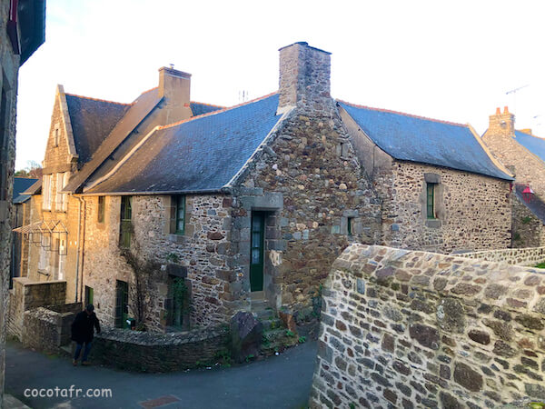 ブルターニュ地方の城塞都市【サンマロ】と漁村【サンシュリアック】を